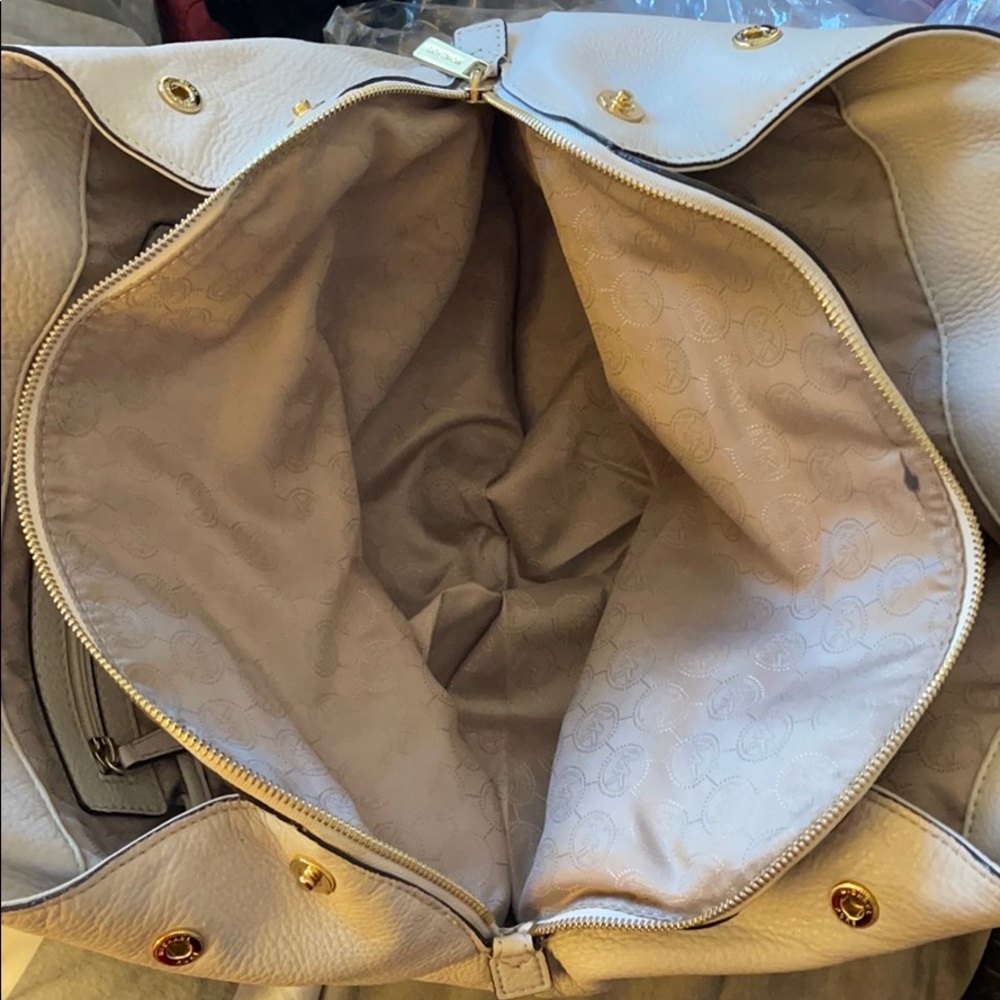 Michael Kors Shoulder Bag - image 5